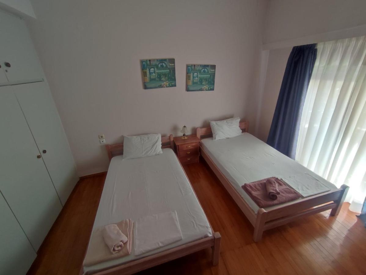 2 Br110 Sqm Free Parking Full Clima Apartment Patras Bagian luar foto