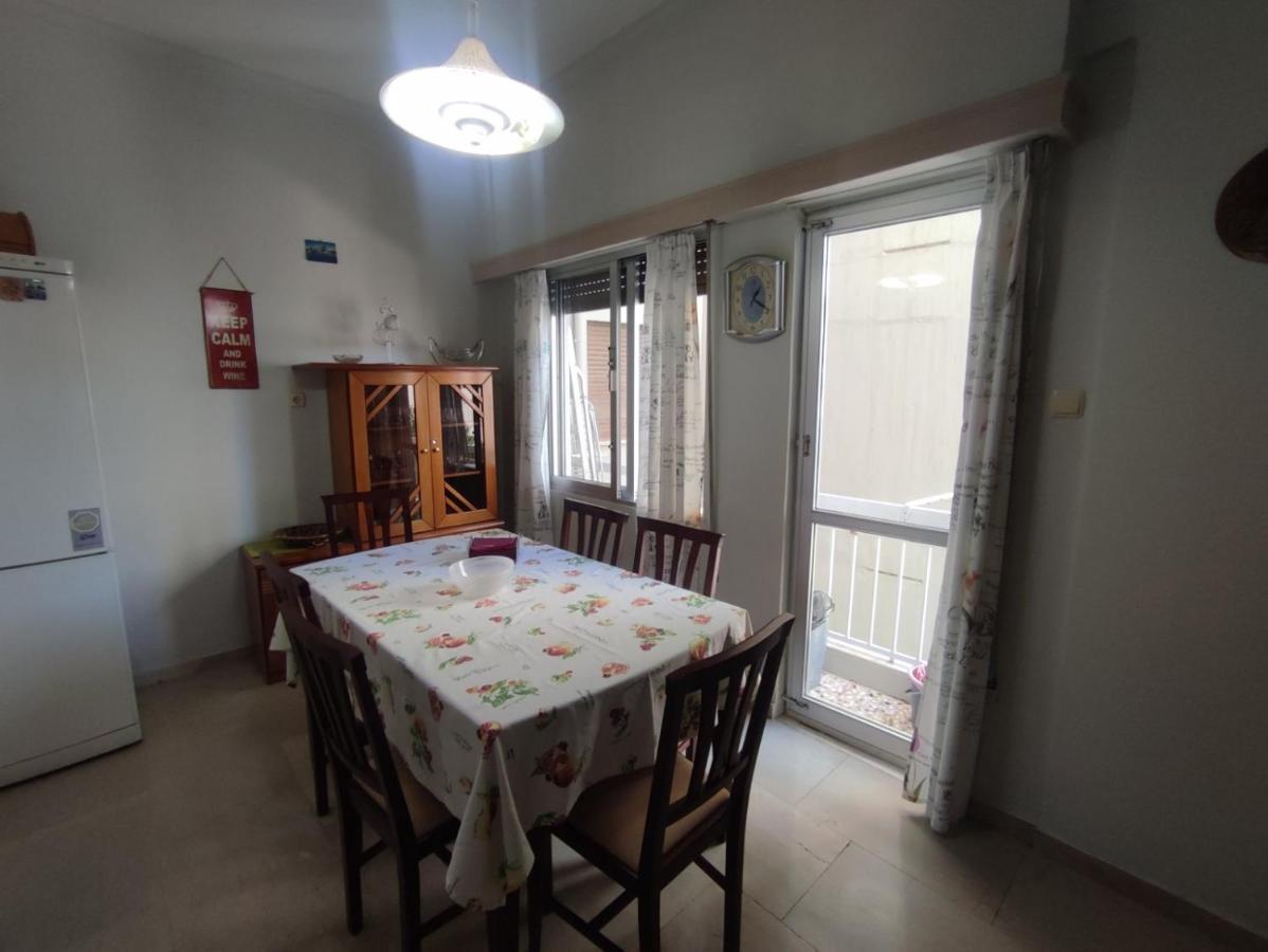 2 Br110 Sqm Free Parking Full Clima Apartment Patras Bagian luar foto