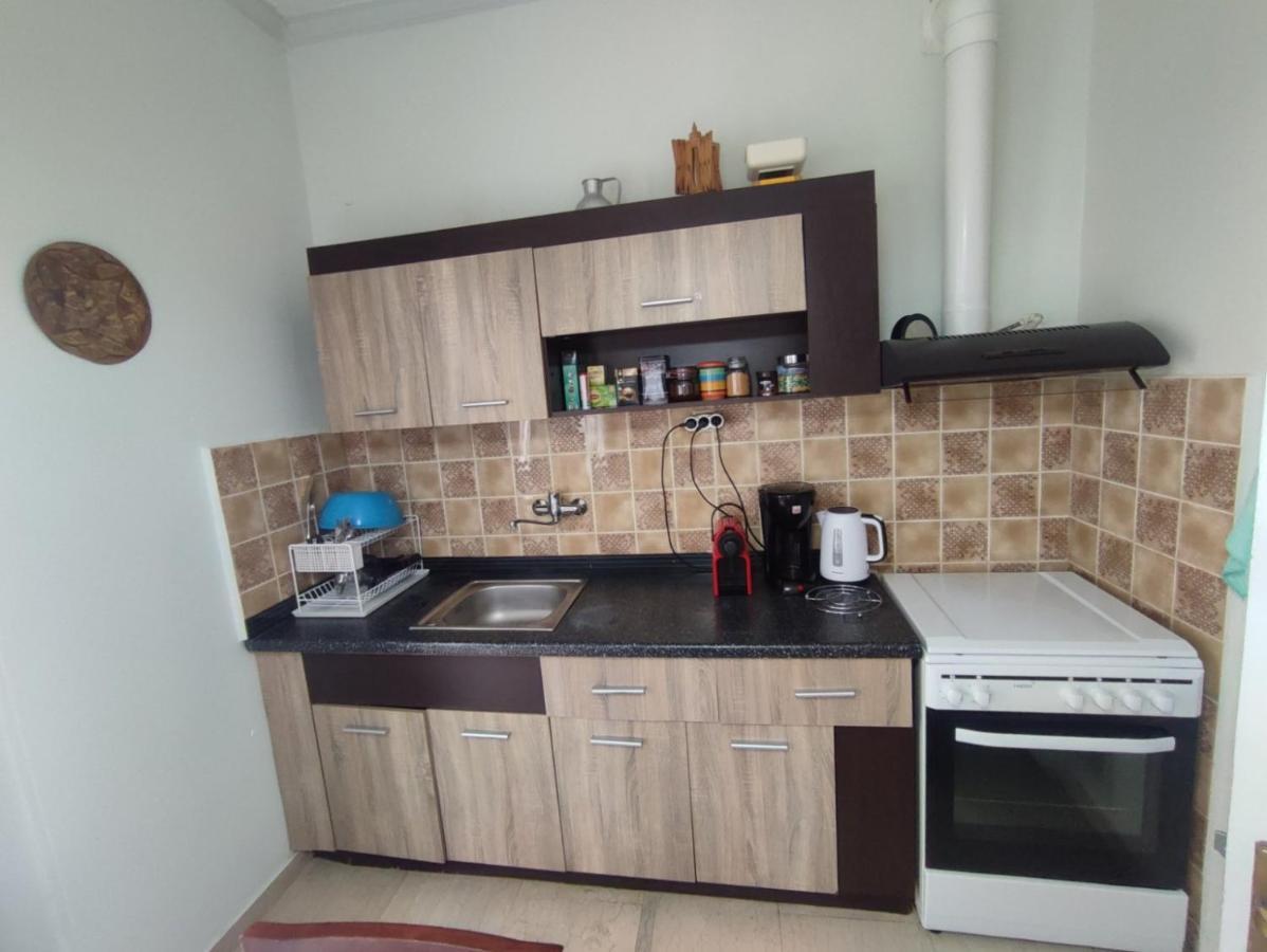 2 Br110 Sqm Free Parking Full Clima Apartment Patras Bagian luar foto